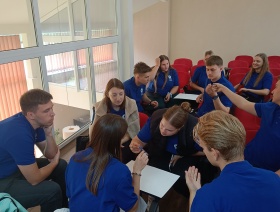 projekto-studentai-pries-gresmes-stovykla8.jpg