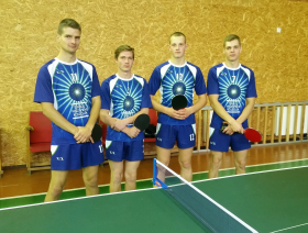 svako-stalo-tenisas-3.jpg